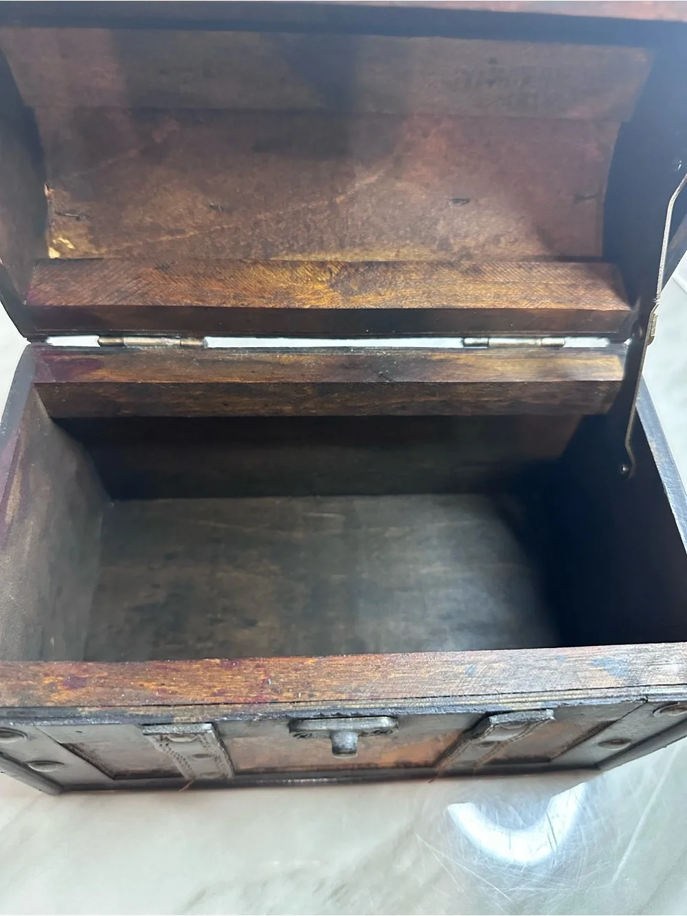 Vintage-Style Brown Leather Travel Trunk Bag - Classic Men's Carry